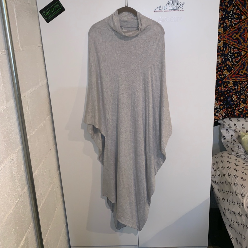 Lou & Grey Long Poncho